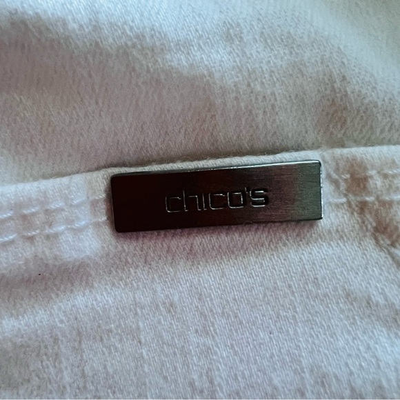 Chico’s White Jeweled Embellished Girlfriend Crop Jeans – Size 1.5 (US 10–12) - Picture 5 of 9